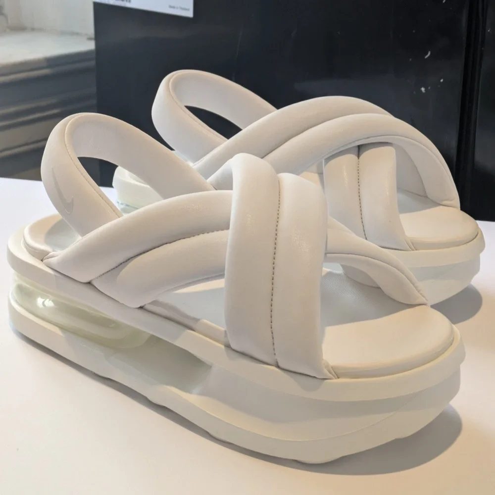 Nike Air Max Isla Sandals - Picture 2 of 5